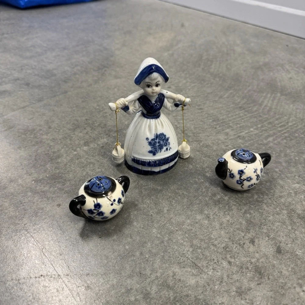 Vintage Made in Japan Dutch Girl Figurine & Teapot Salt Pepper Shaker Set